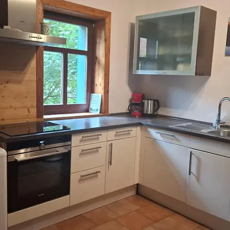 アパート Gemuetliches 1-zimmer-appartment Mit Balkon