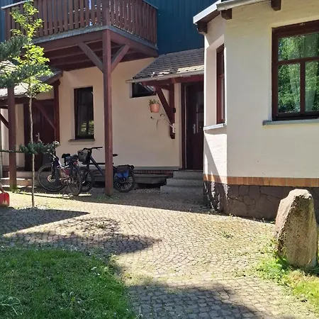 Gemuetliches 1-zimmer-appartment Mit Balkon アパート マルククレーベルク