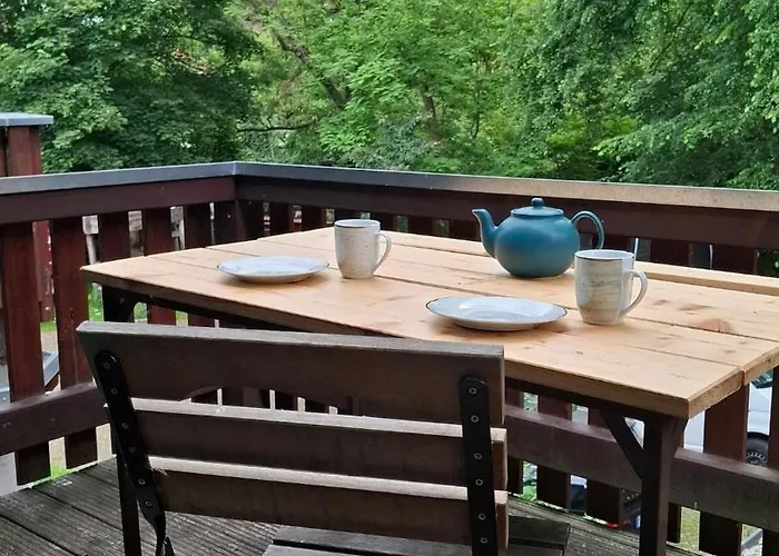 아파트 Gemuetliches 1-zimmer-appartment Mit Balkon *